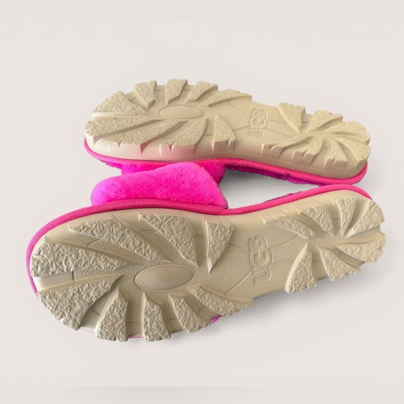 UGG Vibrant Pink Plush Slide Slippers - Picture 12 of 12